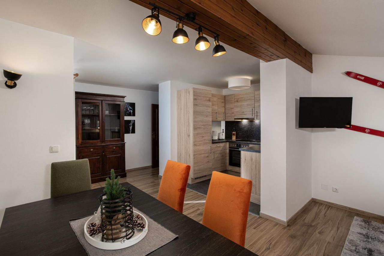 Alpine View Apartments นีเดิร์นซิลล์ ภายนอก รูปภาพ